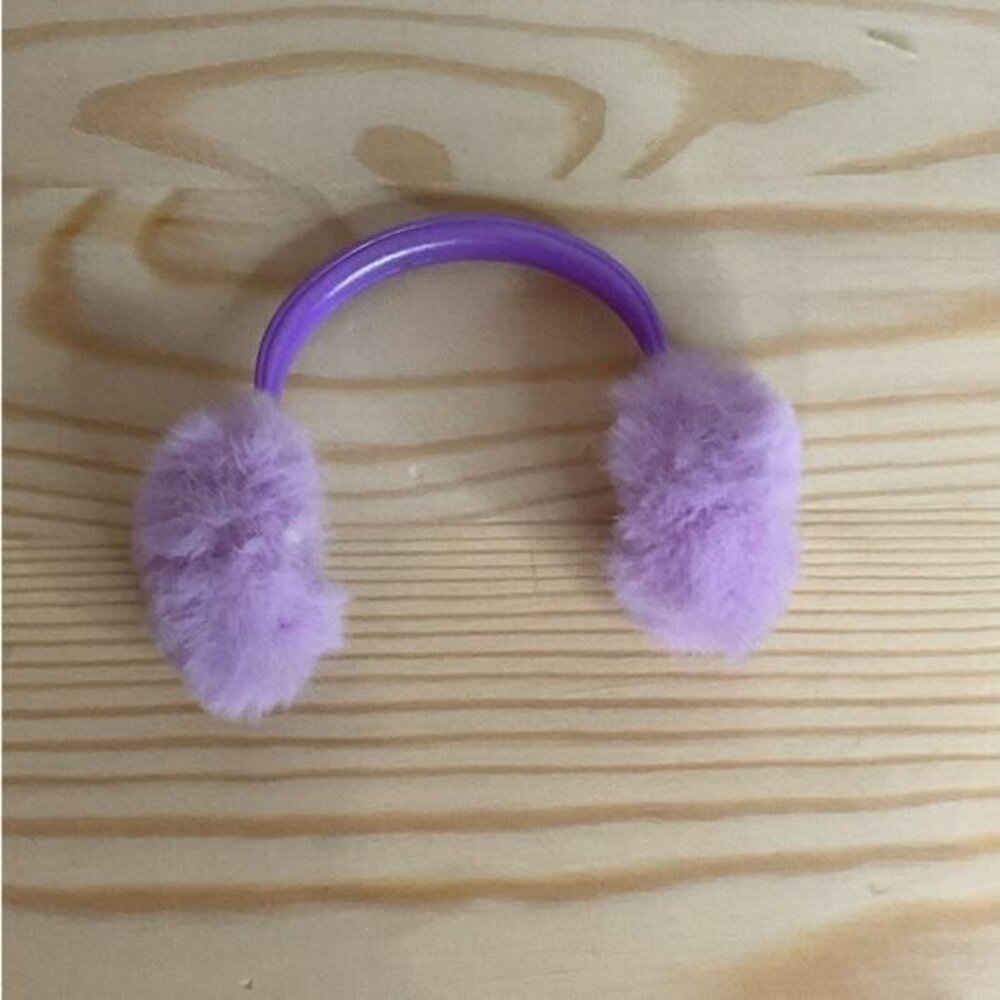 Rainbow High Winter Break Violet Willow Fashion Doll Ear Muffs